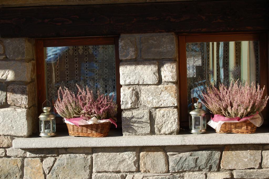 Residence Foyer D'Antan Brusson Exterior photo